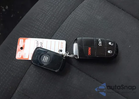 2016 Chrysler 200 Limited из США, поврежденный, VIN 1C3CCCAB5GN152668